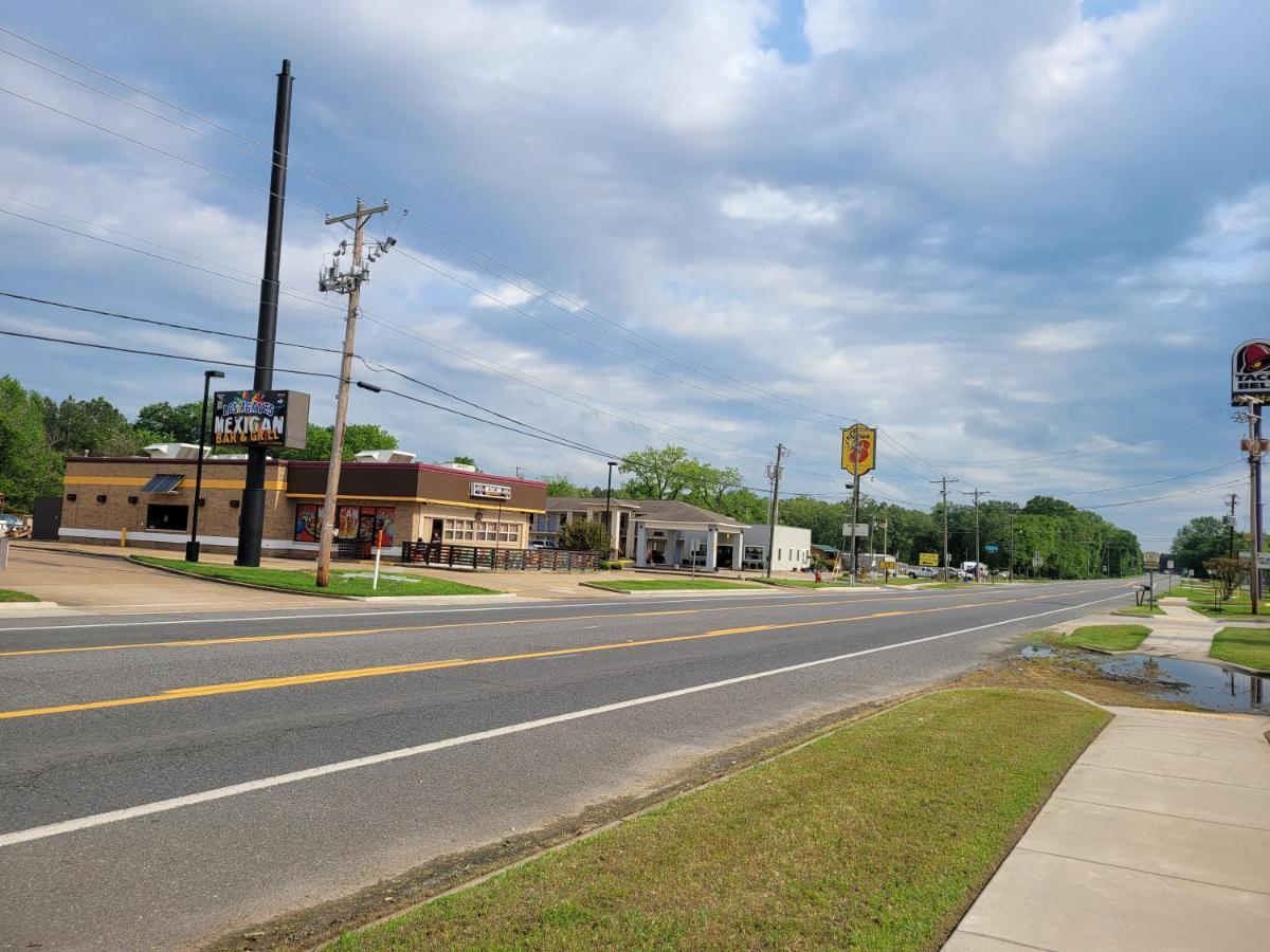 Super 8 By Wyndham Arkadelphia Caddo Valley Area Экстерьер фото